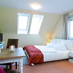 Garni Poelzl فندق