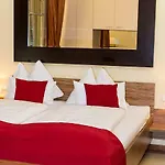 Garni Poelzl Hotel 4*