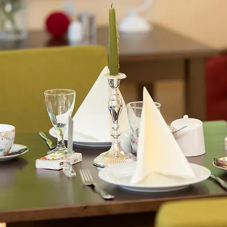 Hotel Garni Poelzl 4*