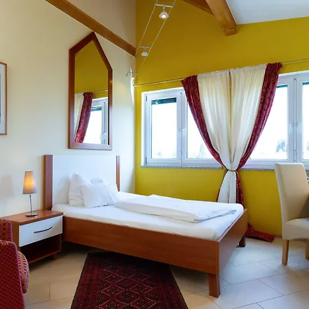 Hotel Garni Poelzl Deutschlandsberg