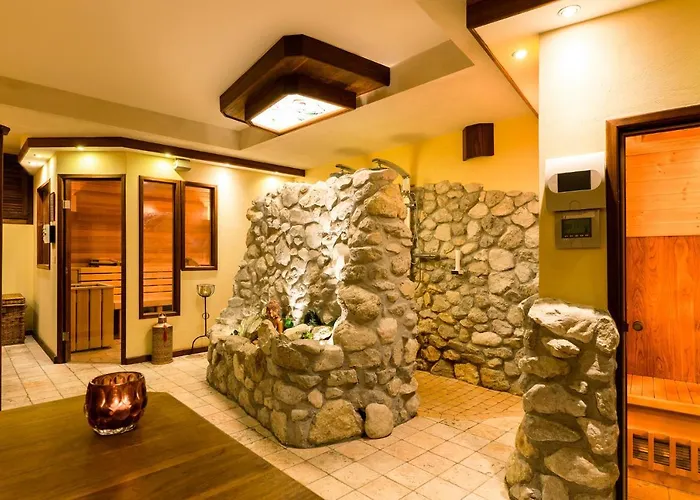 Hotel Garni Poelzl 4*