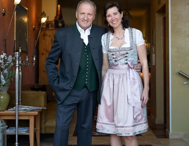 Hotel Garni Poelzl 4*