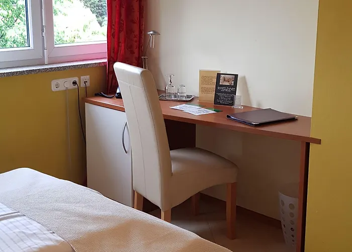 Garni Poelzl Hotel 4*