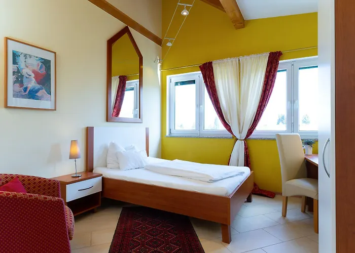 Hotel Garni Poelzl Deutschlandsberg